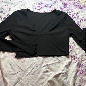 SHEIN Black Long Sleeve Crop Top
